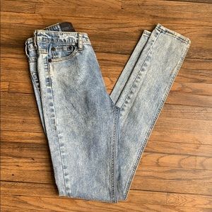 NWOT- One teaspoon Dixie Jeans
